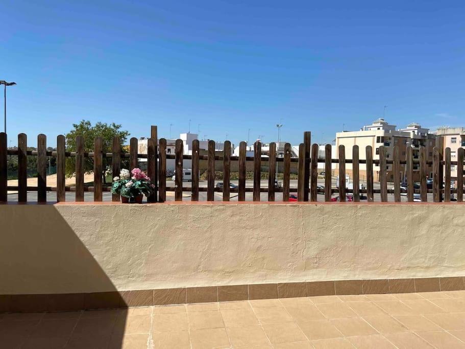 דירות Alcalá de Guadaira Atico Santa Lucia Terraza Y Parking Gratuitos מראה חיצוני תמונה