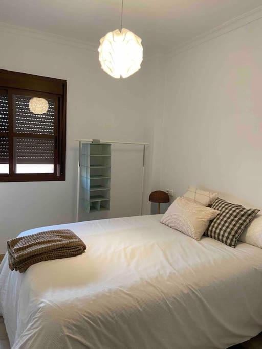 דירות Alcalá de Guadaira Atico Santa Lucia Terraza Y Parking Gratuitos מראה חיצוני תמונה