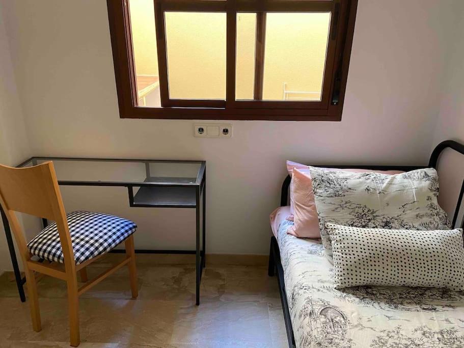 דירות Alcalá de Guadaira Atico Santa Lucia Terraza Y Parking Gratuitos מראה חיצוני תמונה